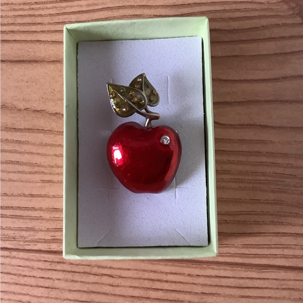 Vintage 2002 Apple Brooch